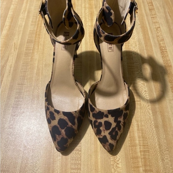 IDIFU Women's IN4TARA Pointed Toe Ankle Strap Mid Heel Suede Pump Shoe size 10 - Picture 11 of 12